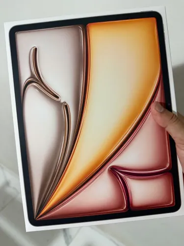 Apple iPad Air 13 Polegadas M3 WiFi 128GB Luz das Estrelas Novo Lacrado