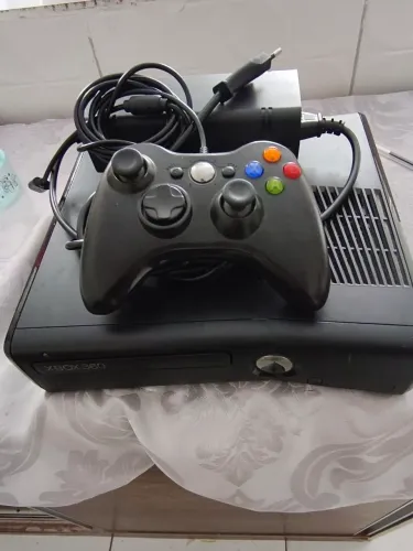Xbox 360 Desbloqueado Com Sistema Aurora 47 jogos na memória