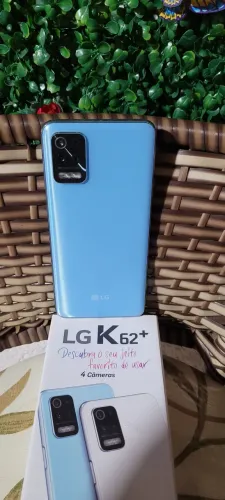 Smartphones K62 plus azul claro lindo.