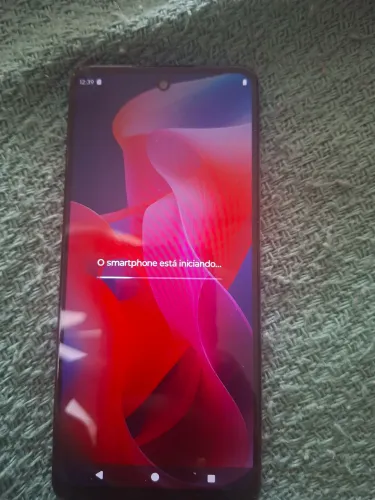 Vendo um moto g 24 800,00