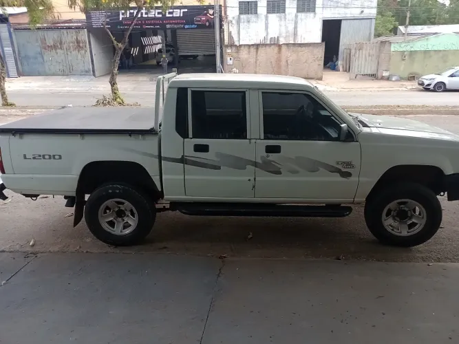 Mitsubishi L200 2.5 4X2 CD Turbo Diesel 1997
