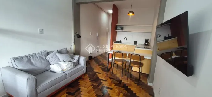 Kitnet com 26,3m² à venda em Centro, Florianópolis.