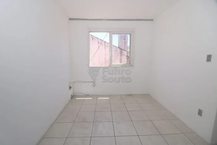 Apartamento para Aluguel no Edifício Flamboyant - Conforto e Localização Estratégica em Pe