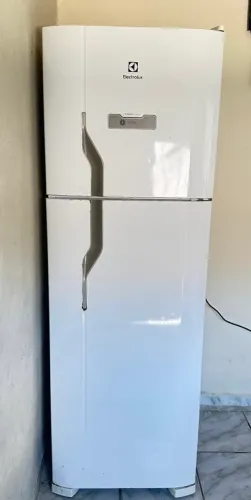 Geladeira Eletrolux Frost Free