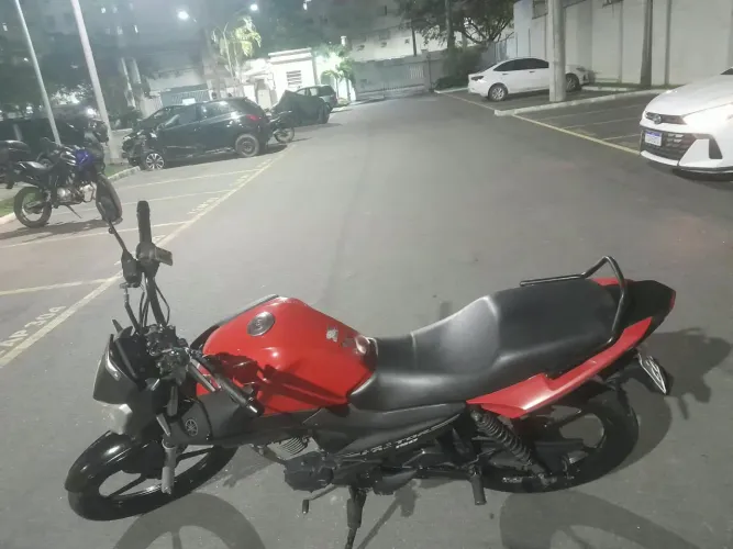 Vendo moto yahama 150 2020 flex, documentação em dia, segundo dono