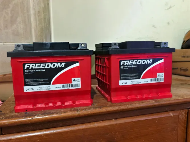 Bateria estacionaria freedom Df- 700