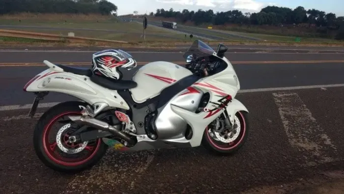 ?Suzuki Hayabusa GSX-1300R . ?2009 com Apenas 41,000