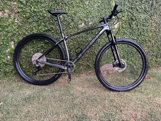 TREK PROCALIBER 9.5 (carbono)