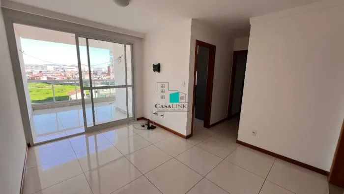 Aluga-se Apartamento 2 Quartos em Itapuã
