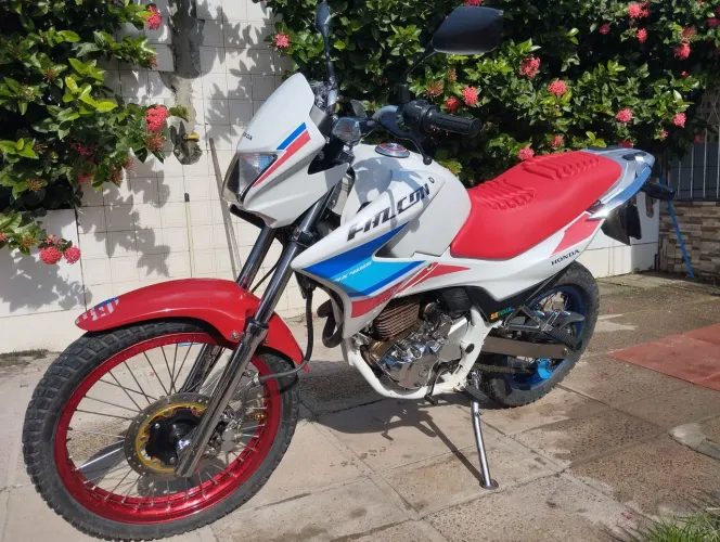 Honda NX Falcon 400i única na região nordeste 