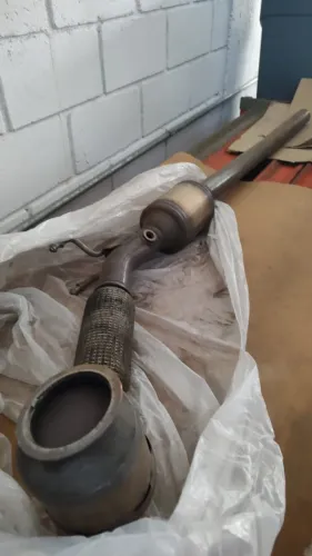 Downpipe / Escapamento original Jetta 2.0 TSI 2016
