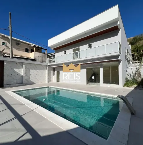 CASA MODERNA COM PISCINA EM CONDOMÍNIO FECHADO CAMPO GRANDE/RJ