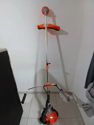 Roçadeira e motopoda