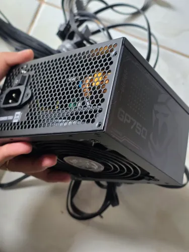 Fonte De Alimentacao 750w Gp750 80 Plus Bronze Gamemax Cor Preto
