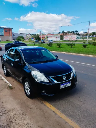 Nissan Versa SL 1.6 16V Flex Fuel 4P Mec. 2014