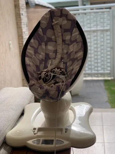 Cadeira de balanço 4moms