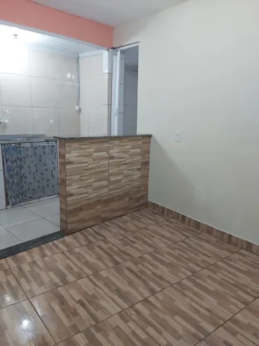 Alugo casa