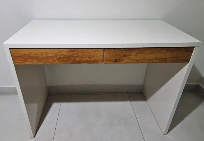 Escrivaninha para Trabalho e Estudos com 2 Gavetas
