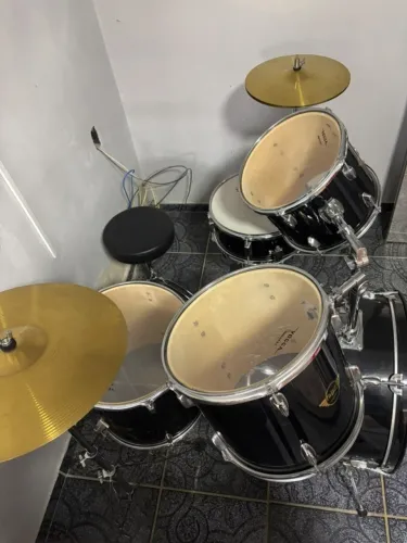 Bateria Acústica Black Vpd922  Vogga Completa Com Pratos