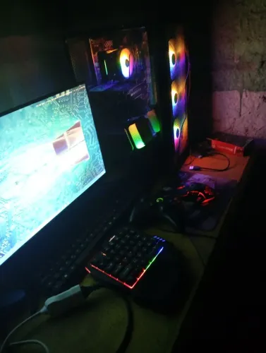 Pc gamer , bom estado montado pra rodar jogos da atualidade ,