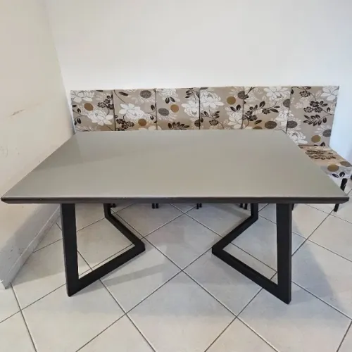 Mesa de jantar retangular com 6 cadeiras usada