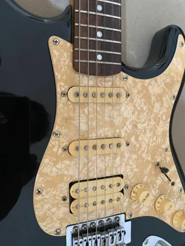 Guitarra Michael 