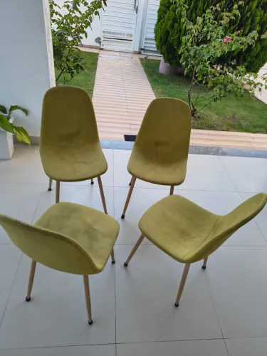 4 cadeira ?