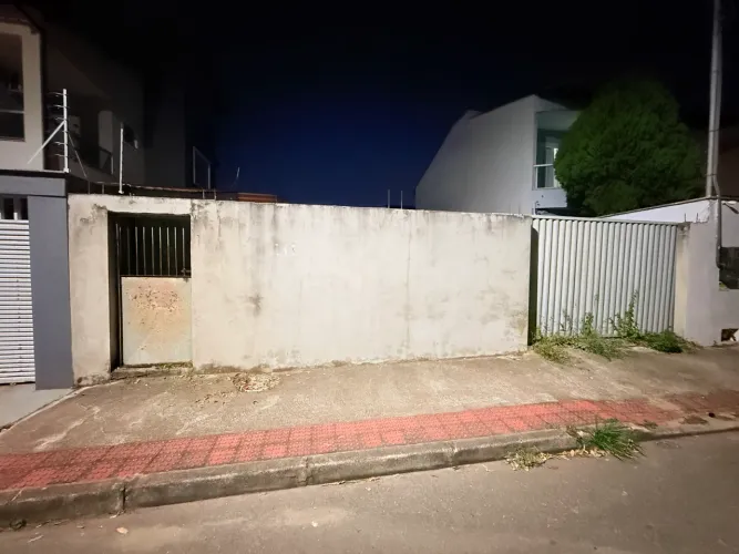 Lote em Colina de Laranjeiras