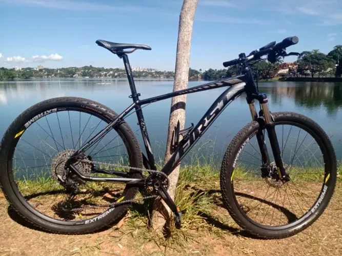 Bicicleta First Lunix aro 29