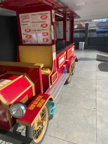 Vendo carrinho de churros retrô