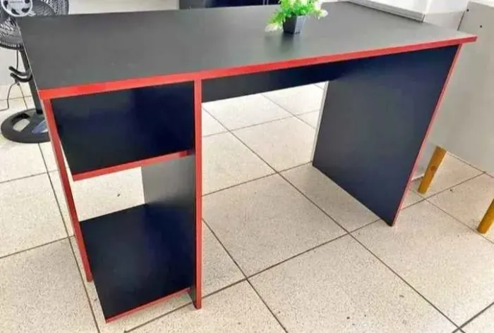 MESA GAMER / ESTUDOS