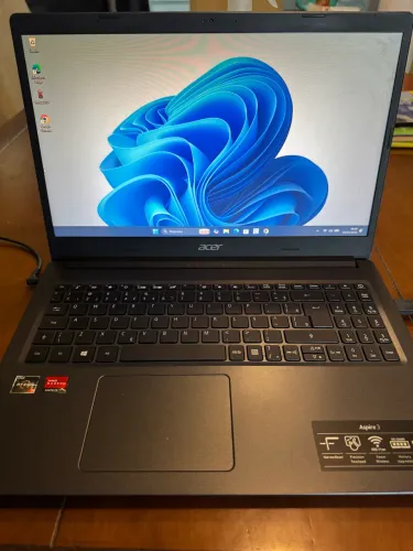 Notebook Acer Aspire 3 Ryzen 3 8GB 1TB Windows 11