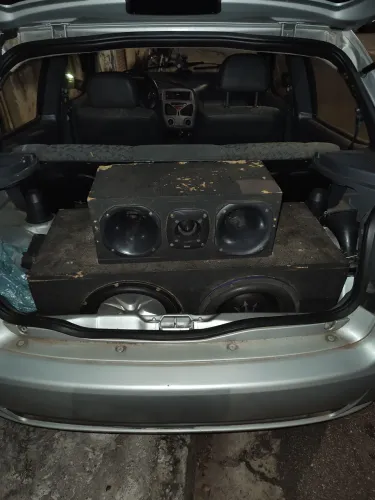 Vende se som de carro