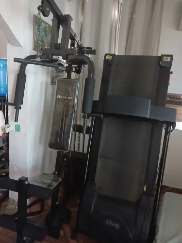 Vendo máquina multi-função de academia e esteira
