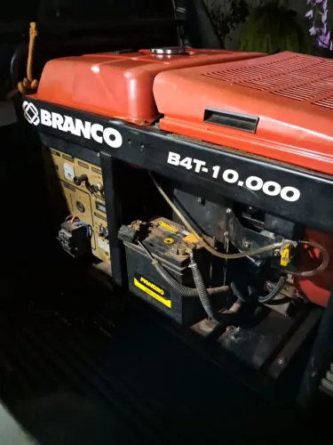 Gerador Branco 10000kva 220V