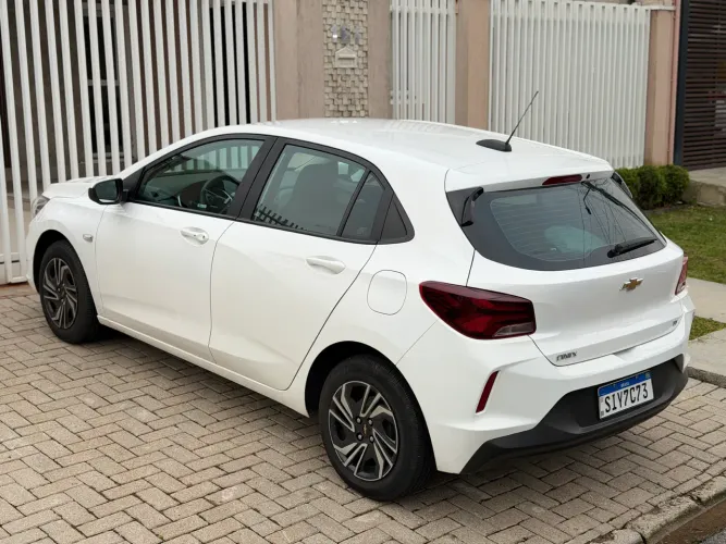 Chevrolet Onix Hatch LT 1.0 12V Flex Mec. 4P 2024