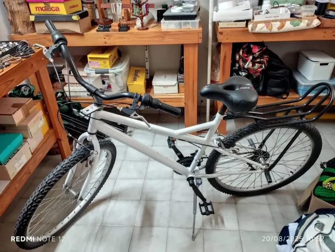 Vendo bike Caloi aro 26 com 21 marcha com dois pneus novos duas câmaras de ar novas