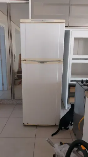 Vendo geladeira 460 litros