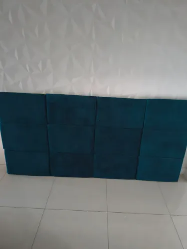 VENDO CABECEIRA DE CAMA DE CASAL MUITO NOVA