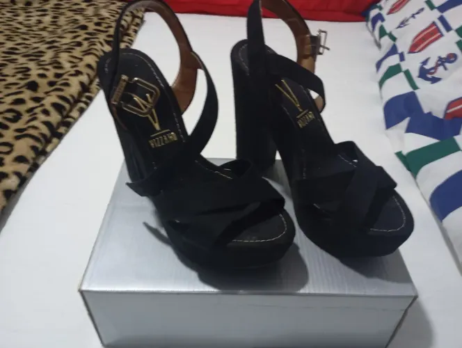 Bota moleca preta