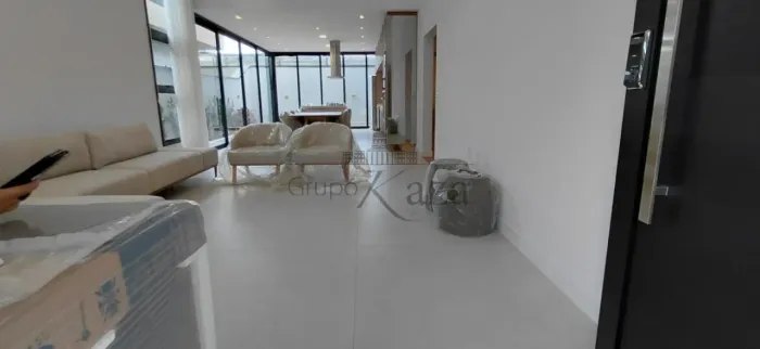 Casa Condomínio em São José dos Campos