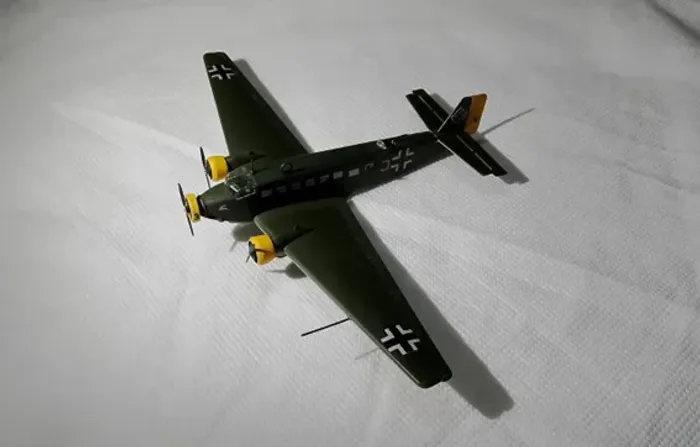 Miniatura Avião Junkers Ju 52