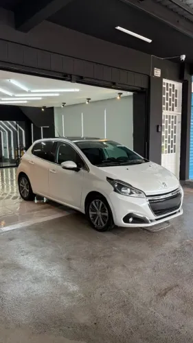Peugeot 208 Griffe 1.6 Flex 16V 5P Aut. 2017