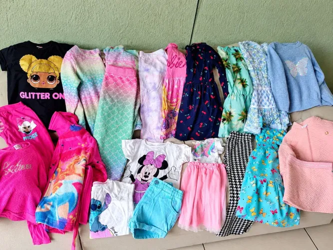 Lote de roupas infantil 4 / 8 anos tem 70 peças