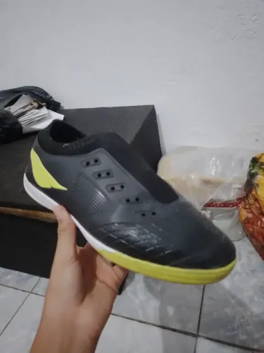 Tenis de futsal pra venda!!