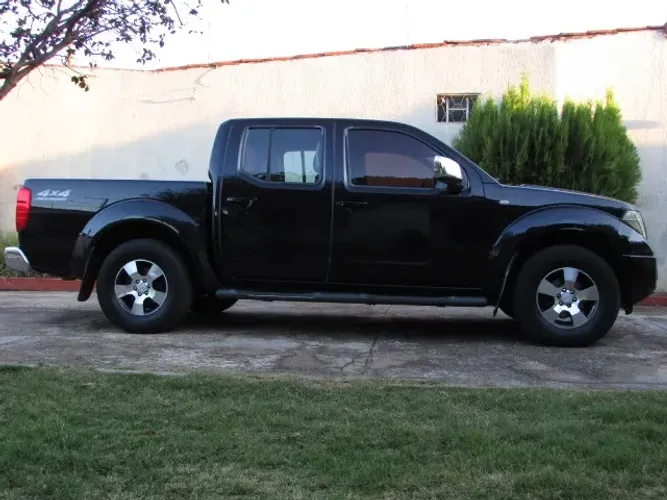 Nissan Frontier SEL CD 4X4 2.5 TB Diesel Aut. 2008