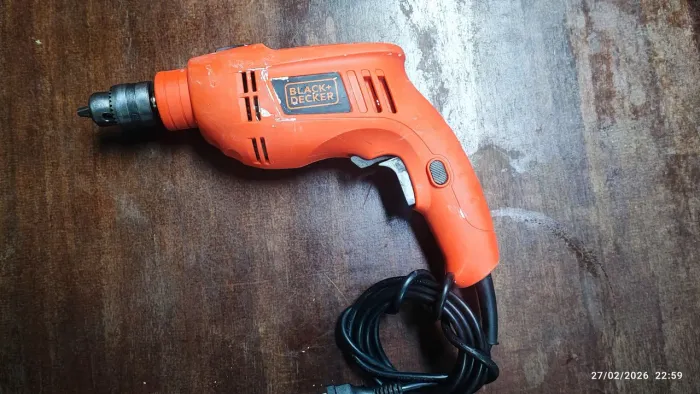 Furadeira Black Decker 127v