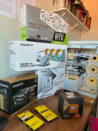 PC GAMER RYZEN 7800X3D/ 32GB DDR5/ B850/ RTX 2080 SUPER/ CORSAIR