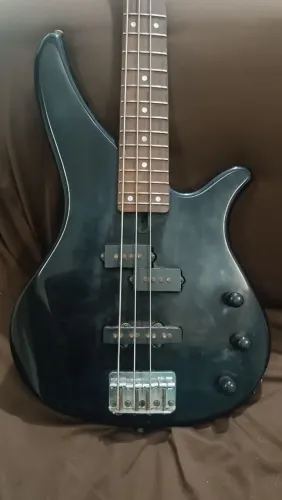 Baixo Yamaha RBX170