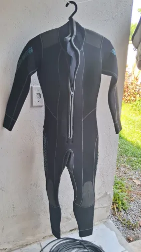 Roupas de borracha surf